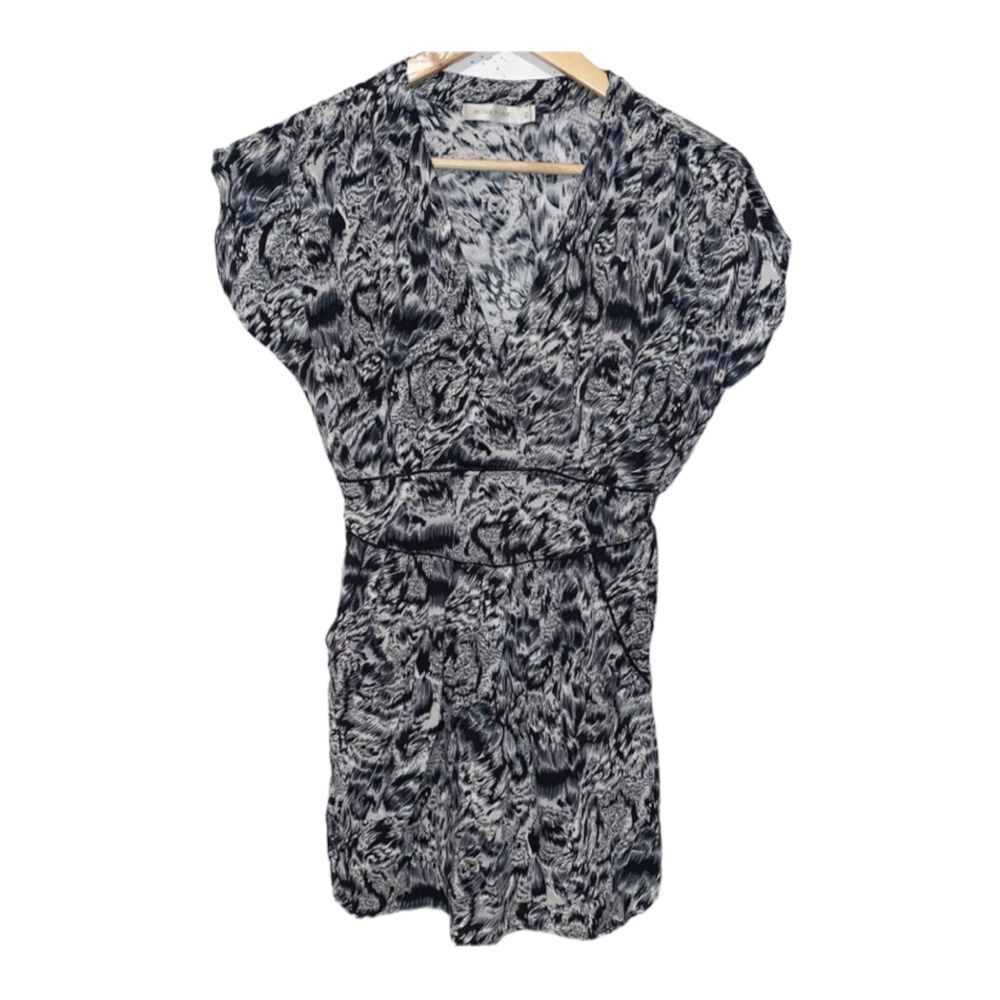 MINKPINK Black White Pattern Tunic Length Short Sleeve Top Waist Flattering XS